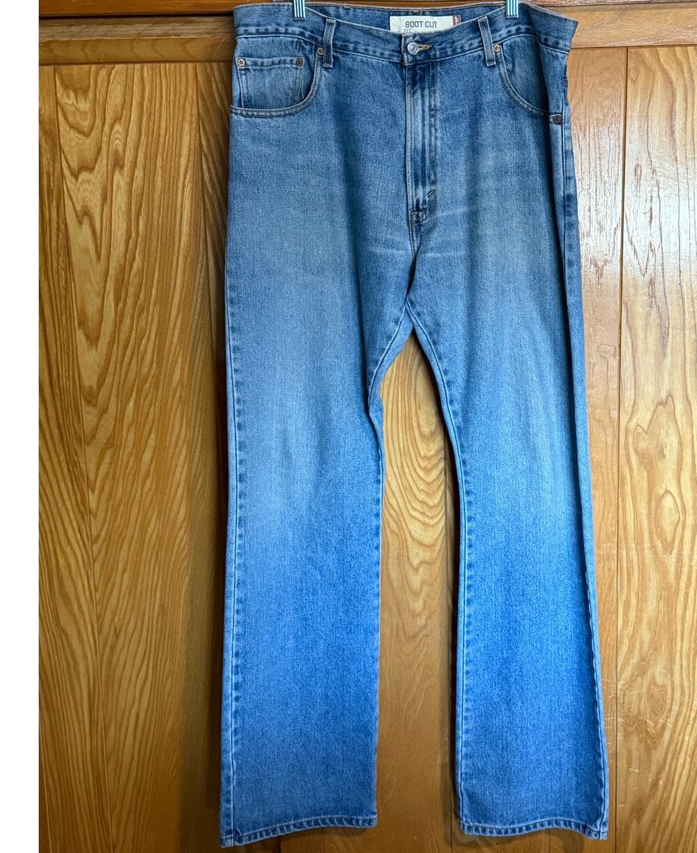 Vintage Made in USA Men's Levi’s 517 Bootcut Jeans - W38 L36